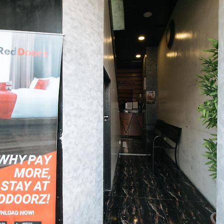 Reddoorz Near Quiapo Church Маніла Екстер'єр фото