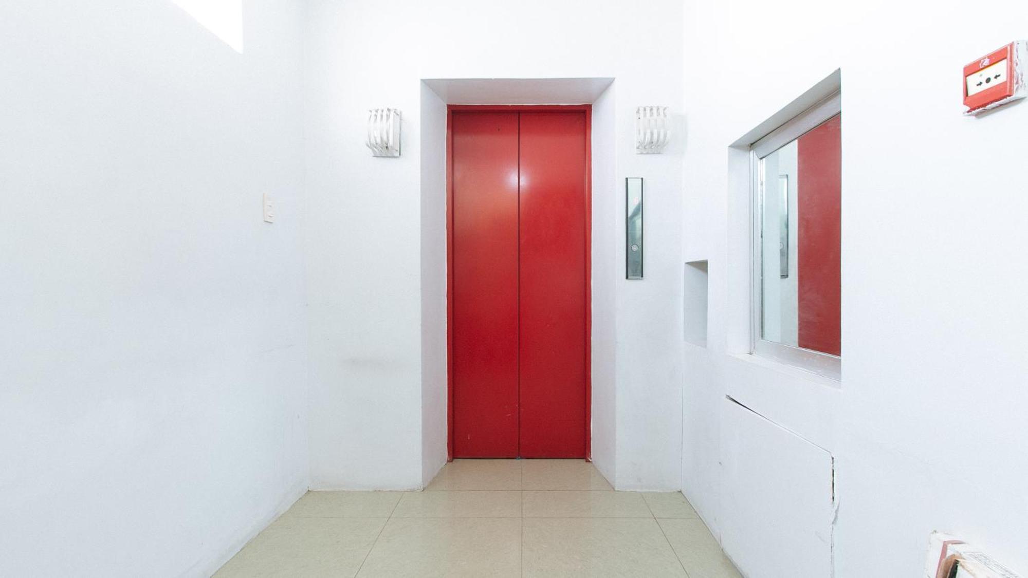 Reddoorz Near Quiapo Church Маніла Екстер'єр фото